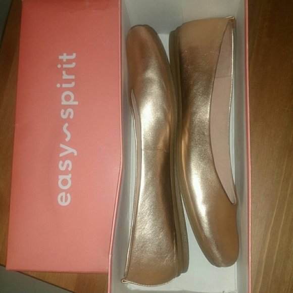 SOLD Easy Sprit ballet flats size 7 rose gold - Picture 2 of 4